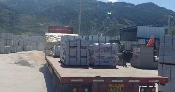 葫芦岛 芝麻白仿形路沿石，直形路沿石