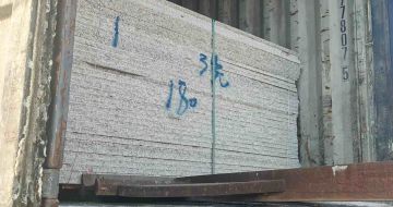 葫芦岛 芝麻白花岗岩石材3.0公分光面毛板装柜出货