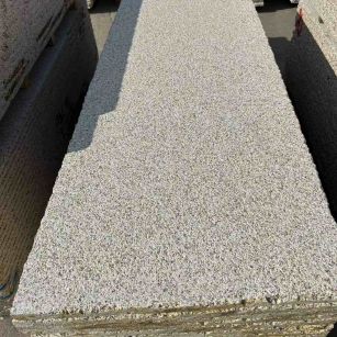 葫芦岛 黄金麻花岗岩荔枝面毛板，半成品