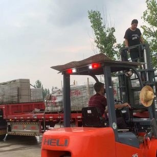 葫芦岛 黄金麻冰裂纹，地铺石装车