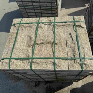 葫芦岛 黄金麻花岗岩石材自然面蘑菇石成品