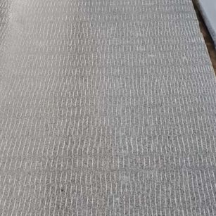 葫芦岛 芝麻灰花岗岩斧剁面，刀斩面