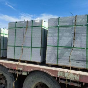 葫芦岛 芝麻白花岗岩地铺石装车日常