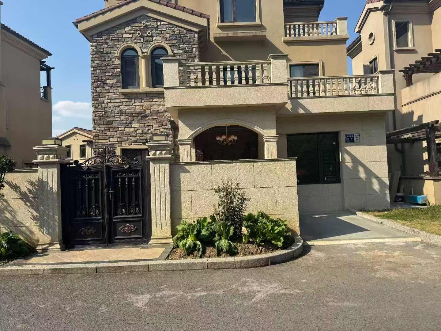 葫芦岛黄金麻别墅案例展示