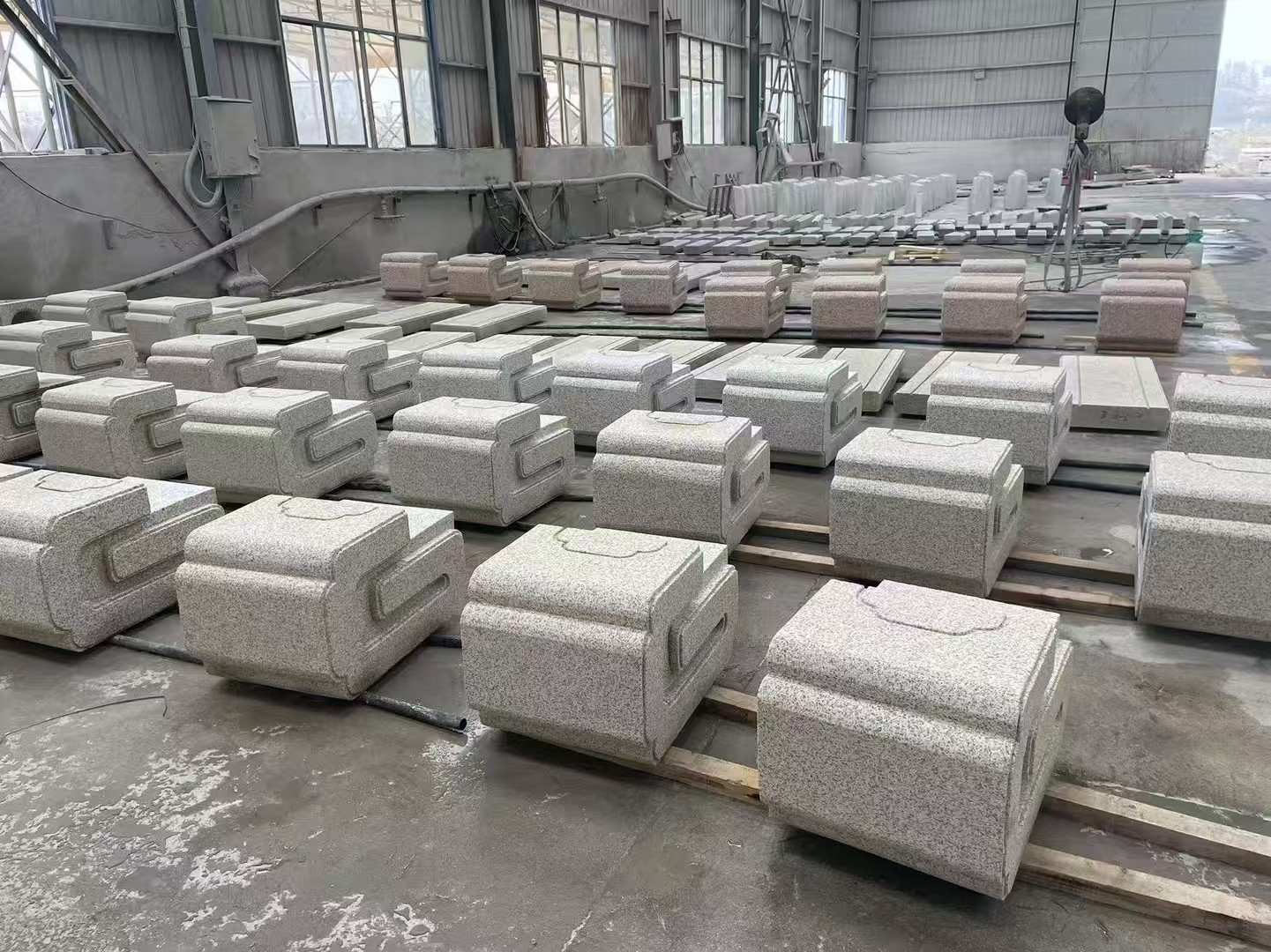 葫芦岛 白麻花岗岩异形加工-石凳，坐凳