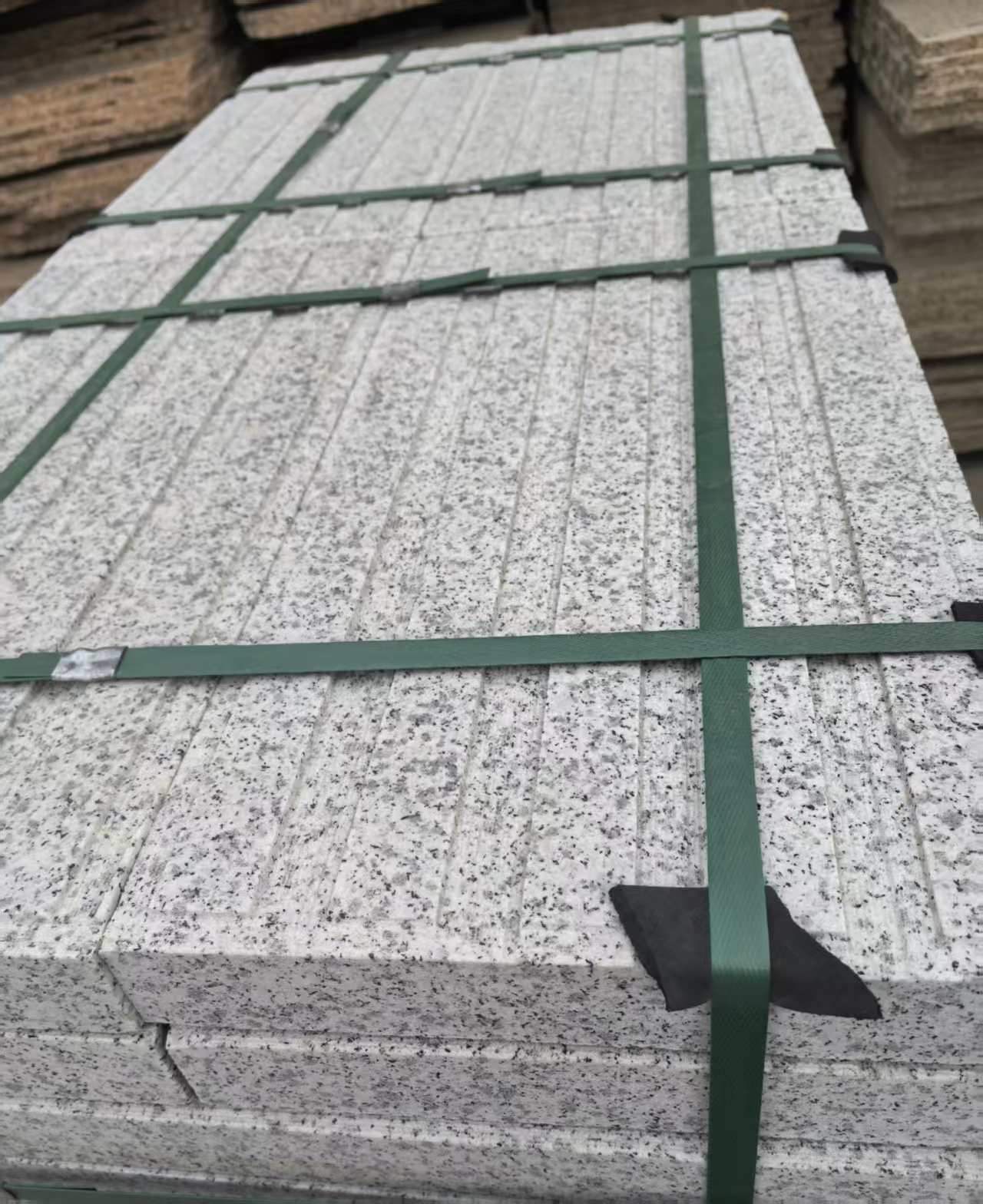 葫芦岛 白麻花岗岩直行盲道石，盲条，地铺石