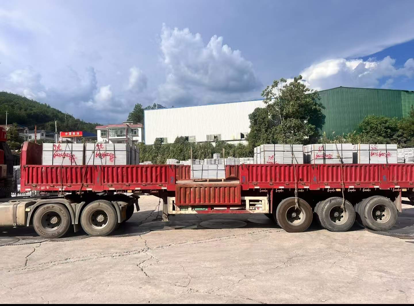 葫芦岛 芝麻灰花岗岩地铺石出货日常