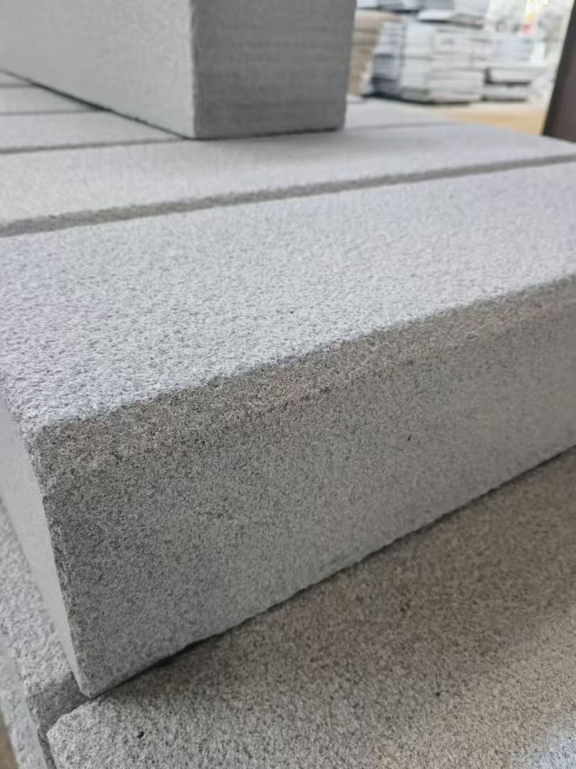 葫芦岛 芝麻灰荔枝面路沿石