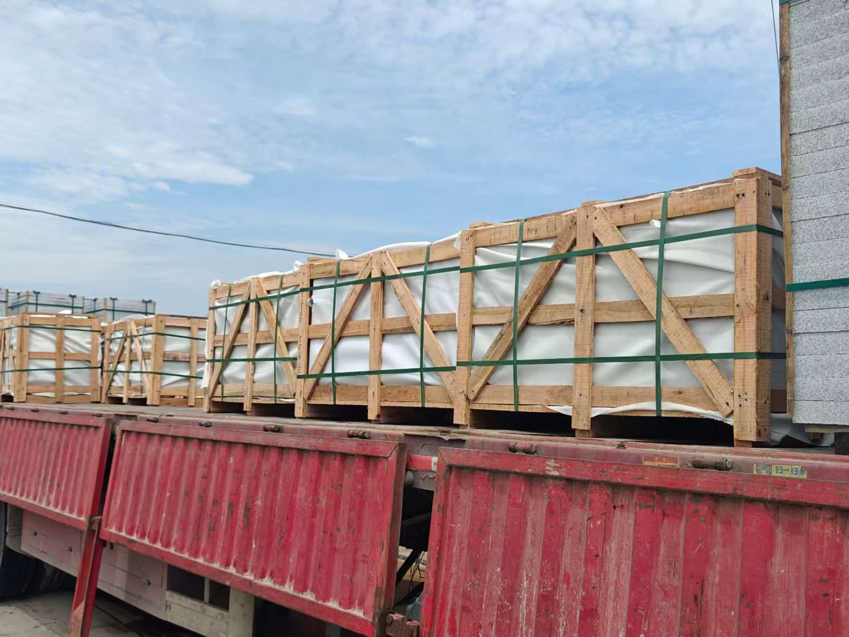 葫芦岛 芝麻白花岗岩地铺石出口专车-泰国游