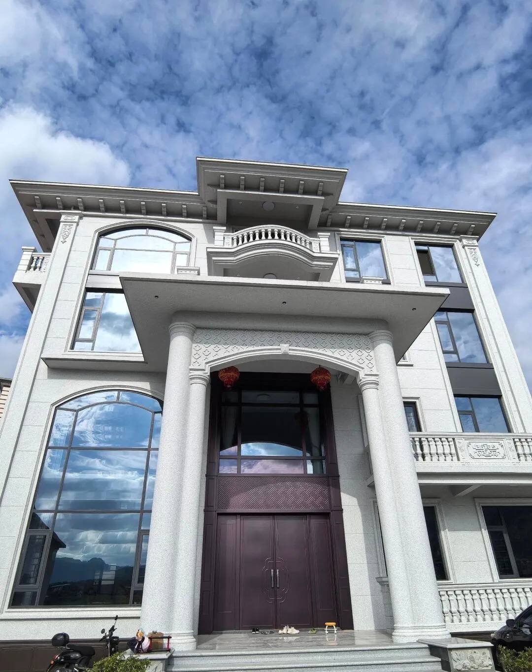 葫芦岛白麻别墅外墙干挂石材效果示例