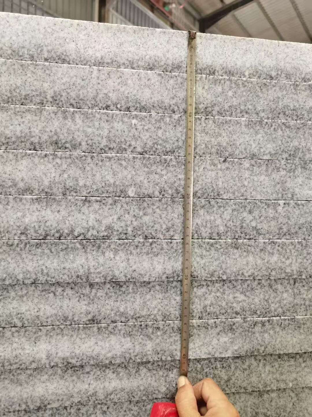 葫芦岛 芝麻白火烧成品厚薄均匀，B料价格接近A料质量