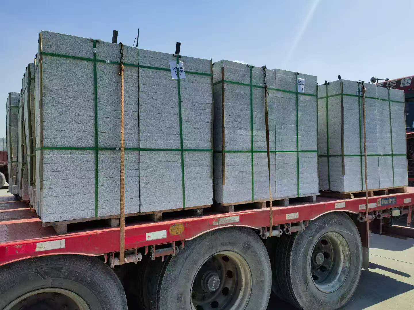 葫芦岛芝麻白花岗岩出货日常地铺石