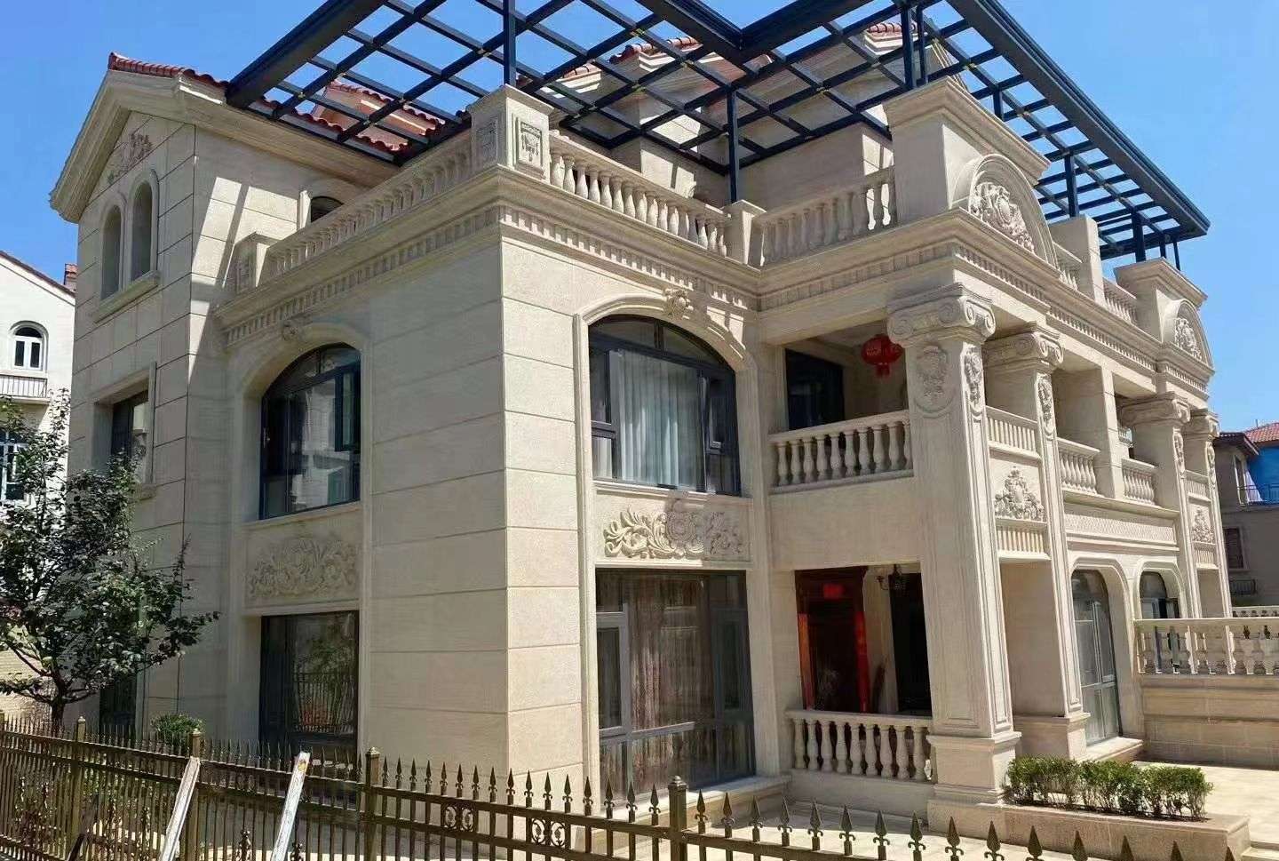 葫芦岛 黄金麻花岗岩荔枝面别墅外墙干挂