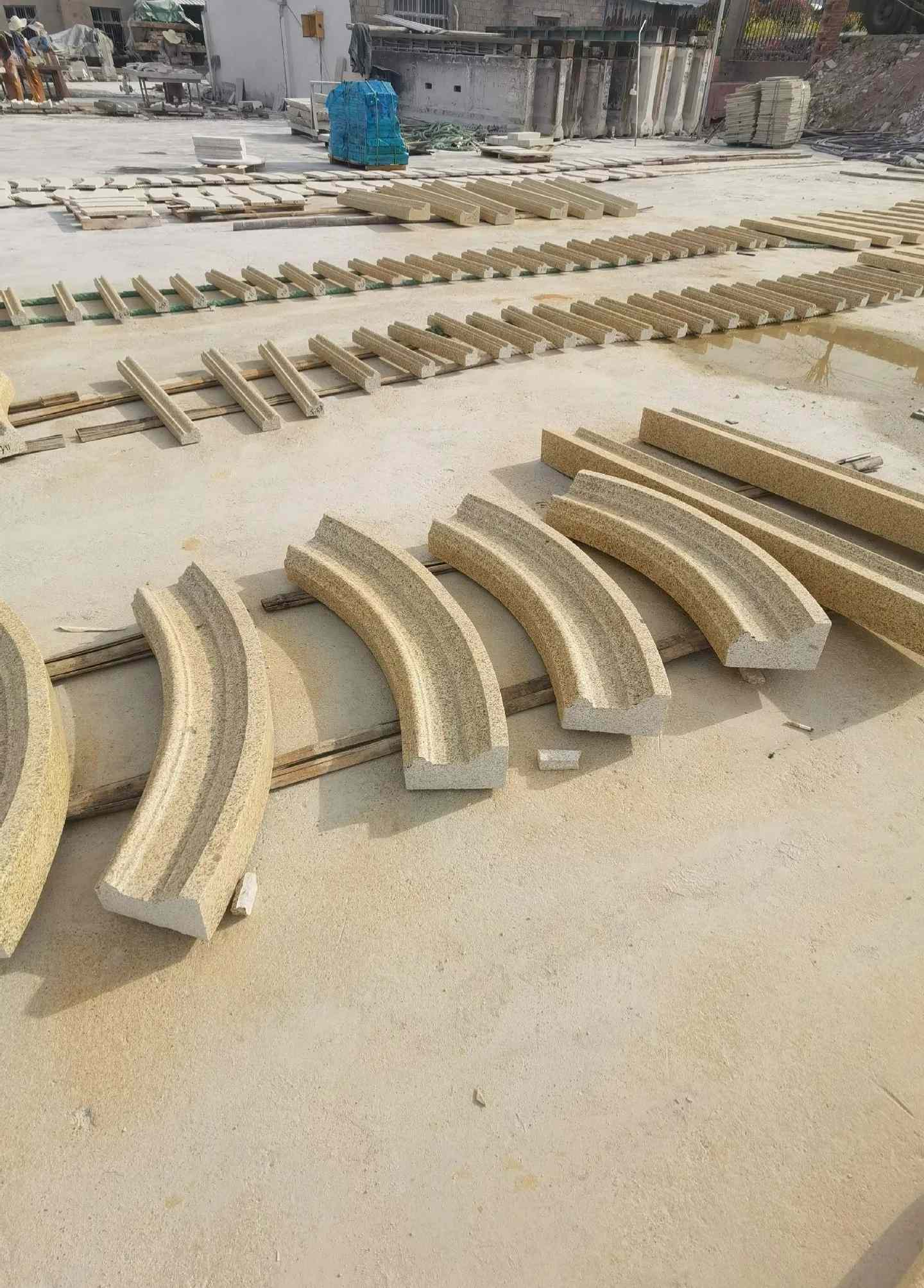 葫芦岛 黄金麻花岗岩别墅线条